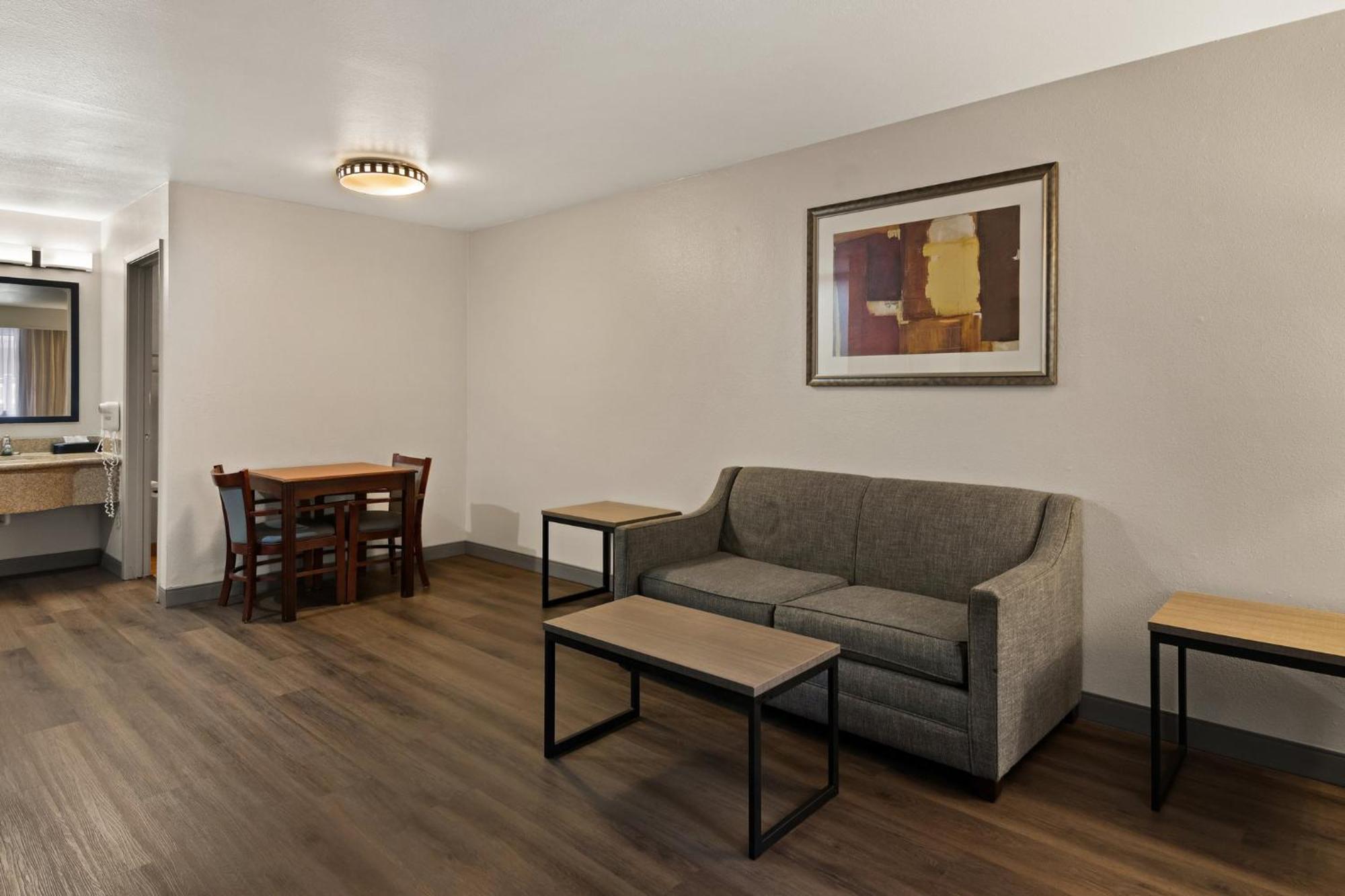 Irving Inn & Suites At Dfw Airport Dış mekan fotoğraf