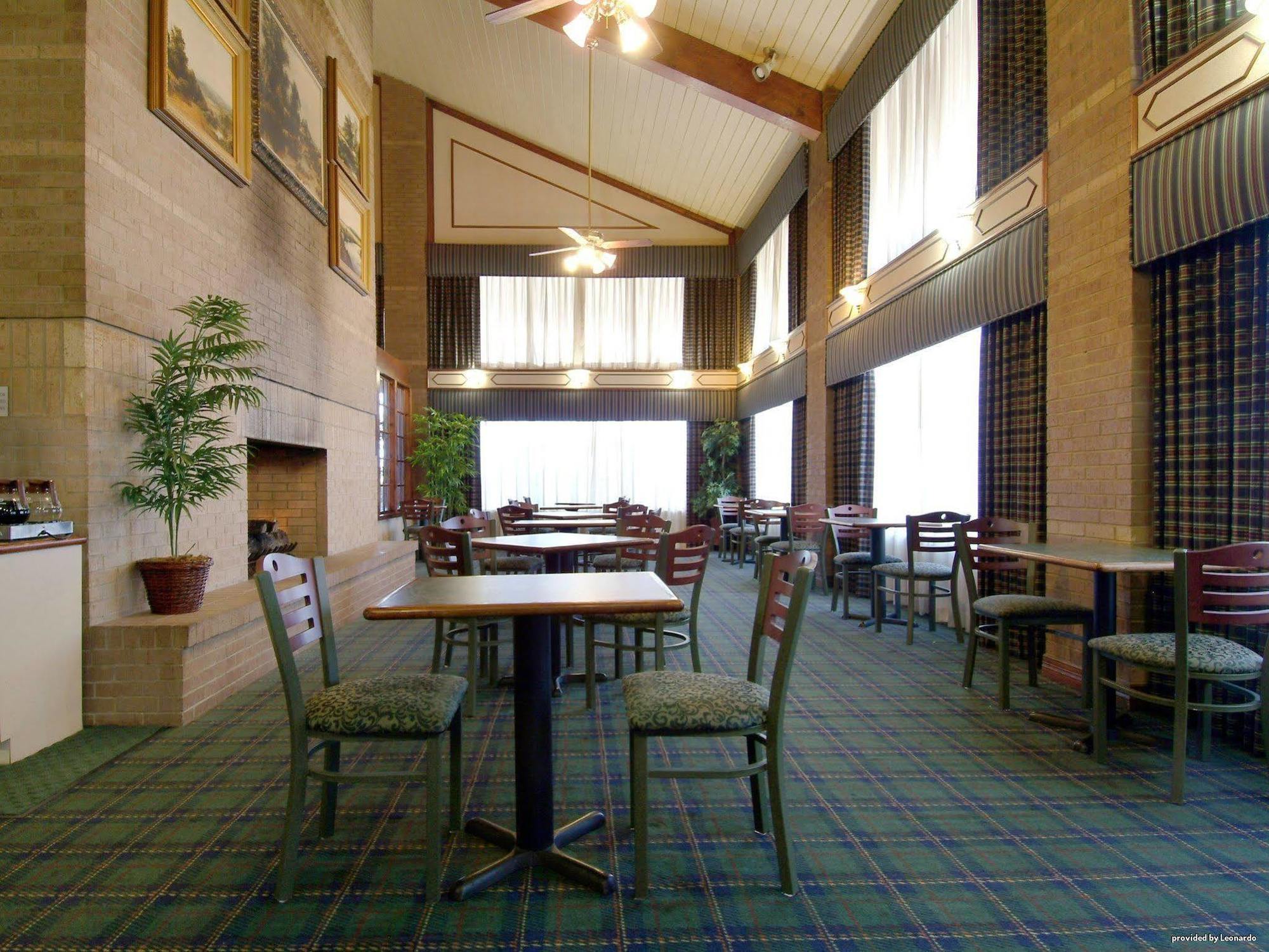 Irving Inn & Suites At Dfw Airport Restoran fotoğraf