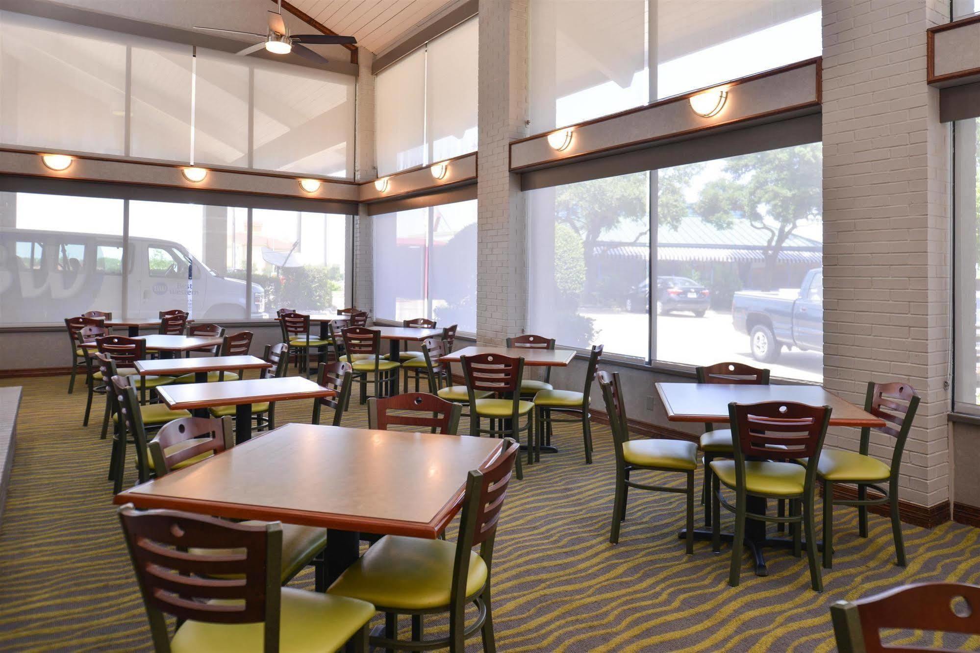 Irving Inn & Suites At Dfw Airport Dış mekan fotoğraf