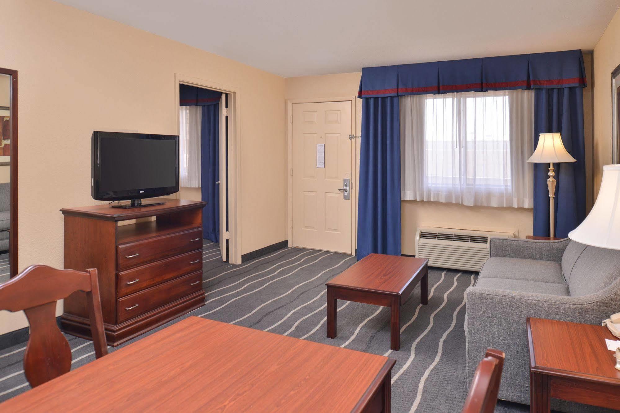 Irving Inn & Suites At Dfw Airport Dış mekan fotoğraf