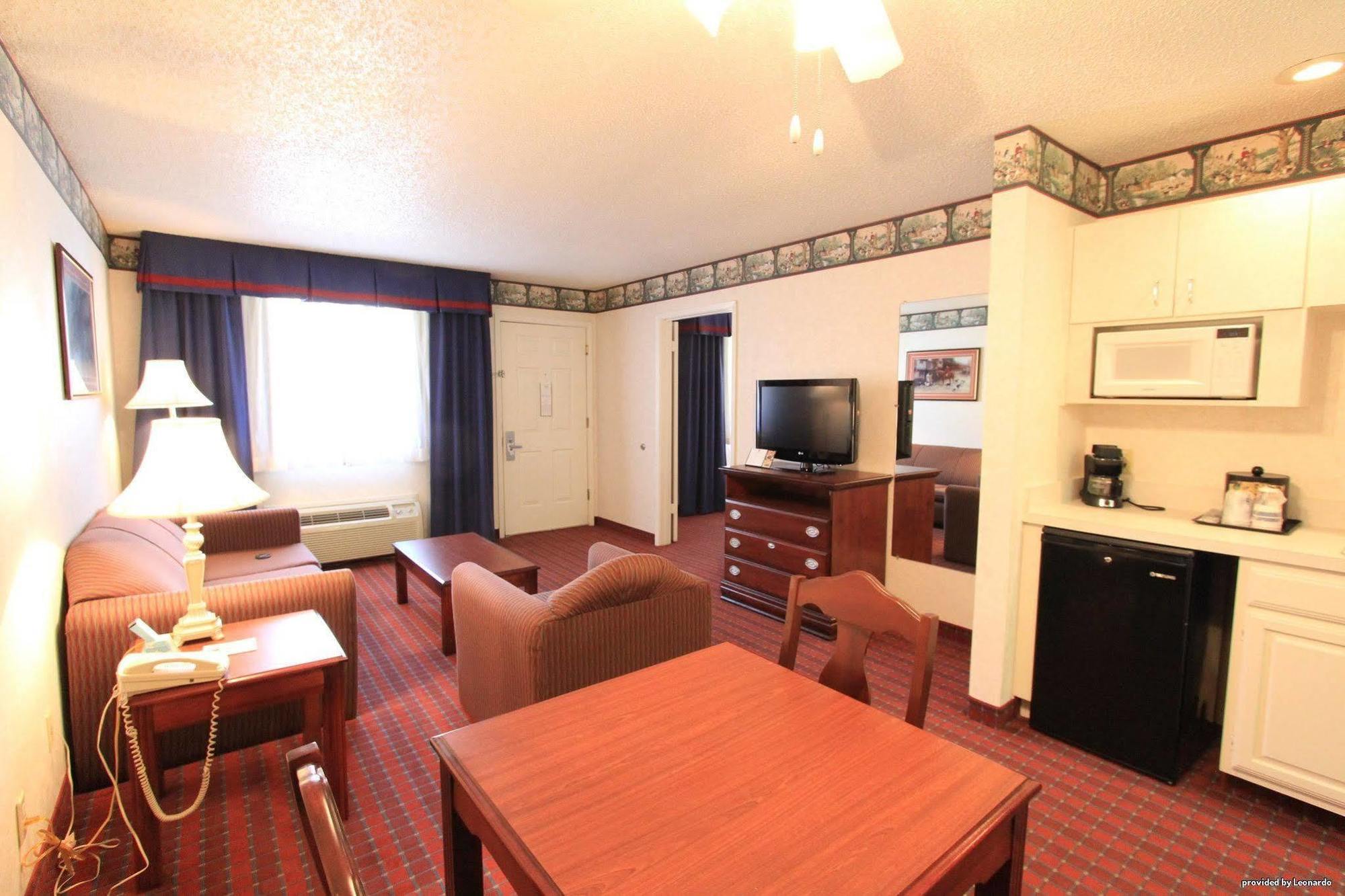 Irving Inn & Suites At Dfw Airport Dış mekan fotoğraf